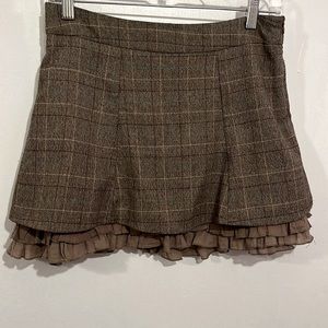 Plaid skirt with ruffle. Size S/M